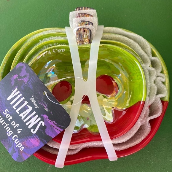 Disney Other - Disney Villains Measuring cups Apples from Snow White